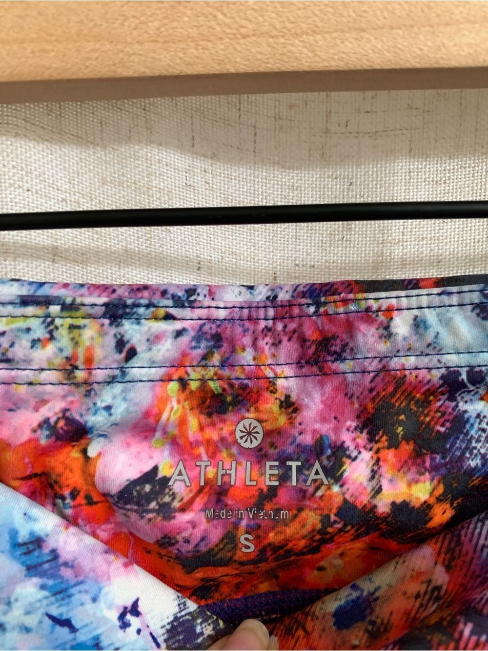 Athleta Hypersonic Sonar Ember Multicolor Vibrant Floral Abstract Leggings Small - Picture 5 of 8